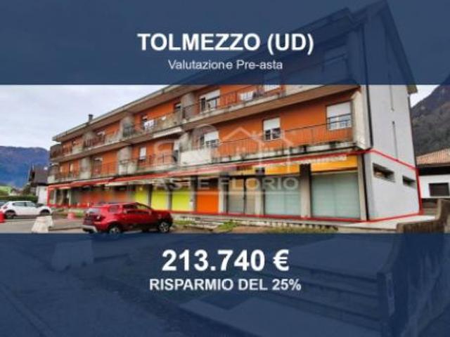 Locale Commerciale in vendita a Casanova, Tolmezzo