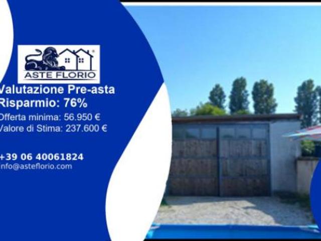 Villa Indipendente in vendita a Piemonte, Vercelli