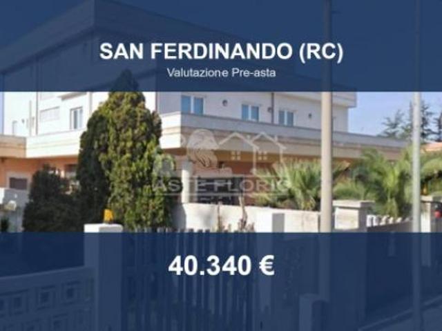 Appartamento in vendita a Calabria, Reggio Calabria