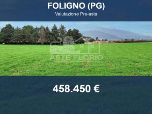 Terreno in vendita a Foligno, Umbria