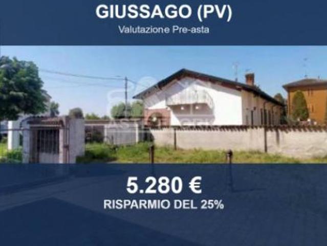 Box in vendita a Giussago, Lombardia