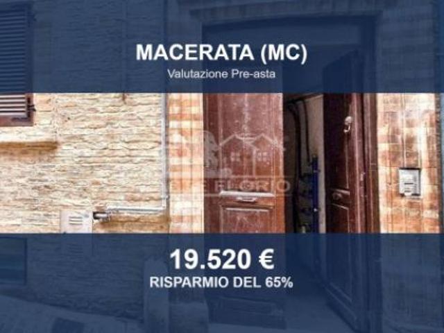Capannone in vendita a Centro storico, Marche