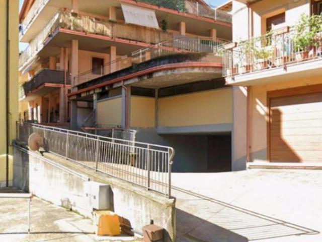 Box in vendita a Comunità montana della valle Camonica, Darfo