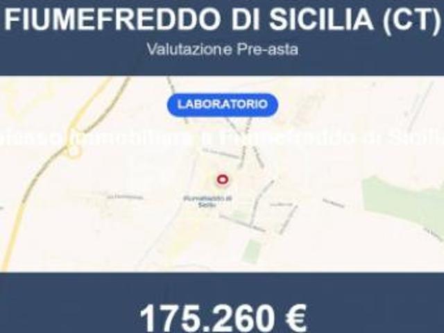 Locale Commerciale in vendita a Fiumefreddo Di Sicilia, Sicilia