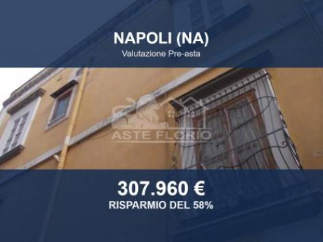 Villa Indipendente in vendita a Municipalità 3, Campania