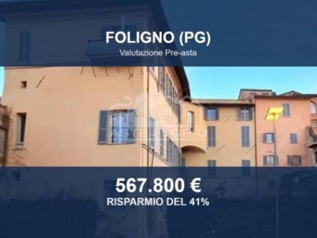 Ufficio in vendita a Foligno, Umbria