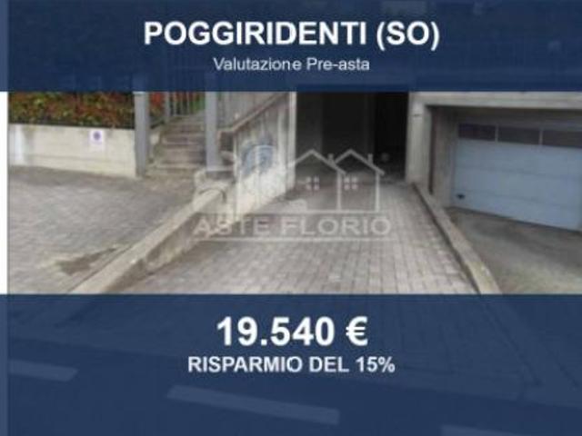Box in vendita a Poggiridenti, Lombardia