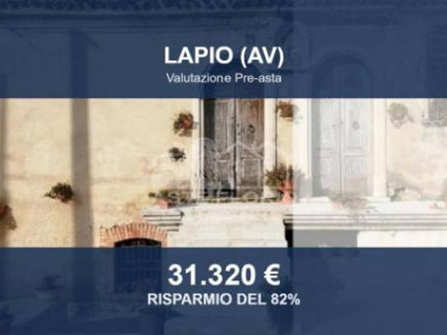 Capannone in vendita a Lapio, Campania