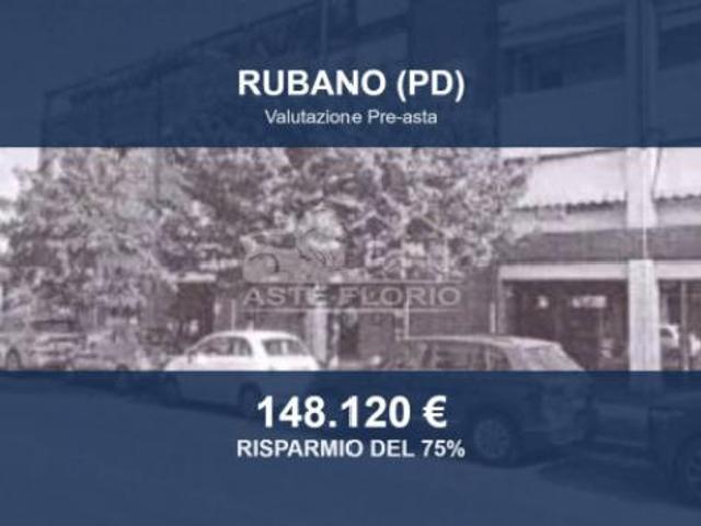 Locale Commerciale in vendita a Rubano, Veneto