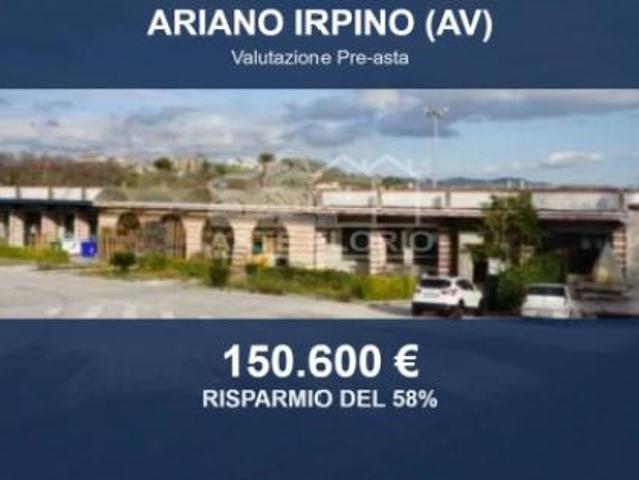 Locale Commerciale in vendita a Ariano Irpino, Campania