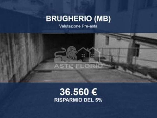 Box in vendita a Moncucco, Brugherio