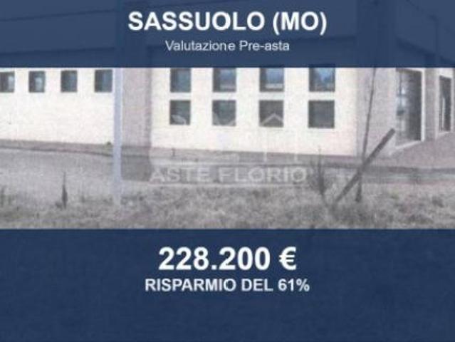 Locale Commerciale in vendita a Unione dei comuni del Distretto Ceramico, Sassuolo