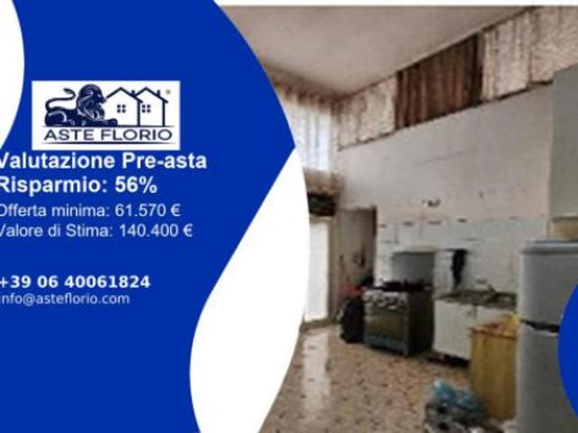 Capannone in vendita a Casal Di Principe, Campania