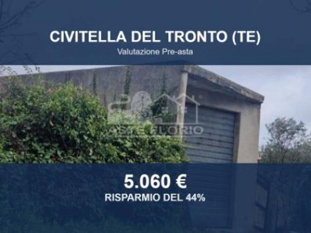 Box in vendita a Civitella del Tronto, Teramo