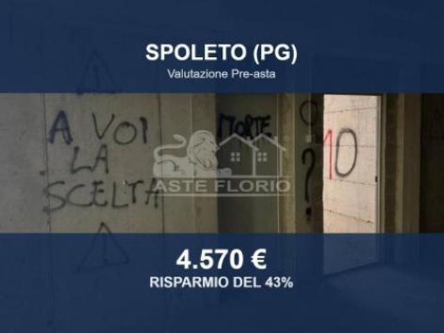 Box in vendita a Spoleto, Umbria