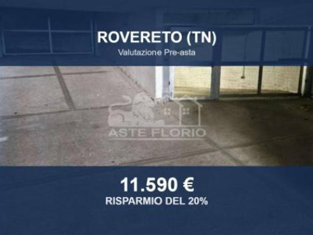 Box in vendita a Santa Maria, Rovereto