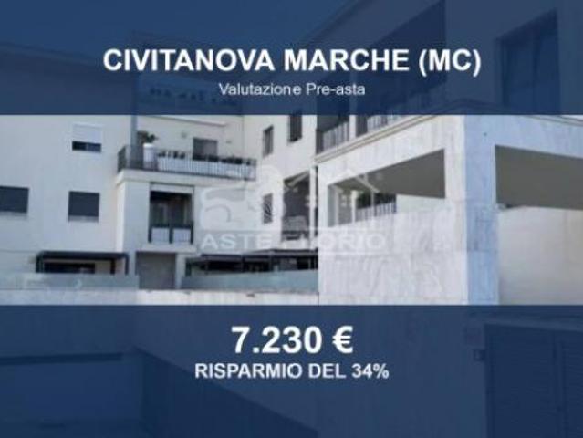 Capannone in vendita a Marche, Macerata