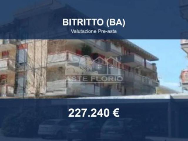 Locale Commerciale in vendita a Puglia, Bari