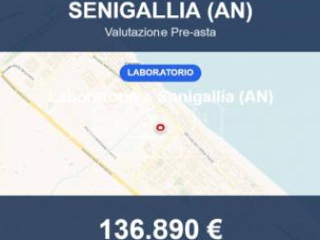 Locale Commerciale in vendita a Marche, Ancona