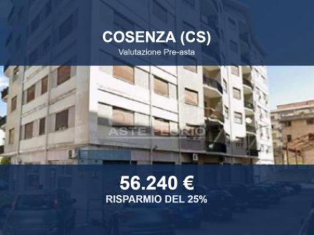 Locale Commerciale in vendita a Calabria, Cosenza