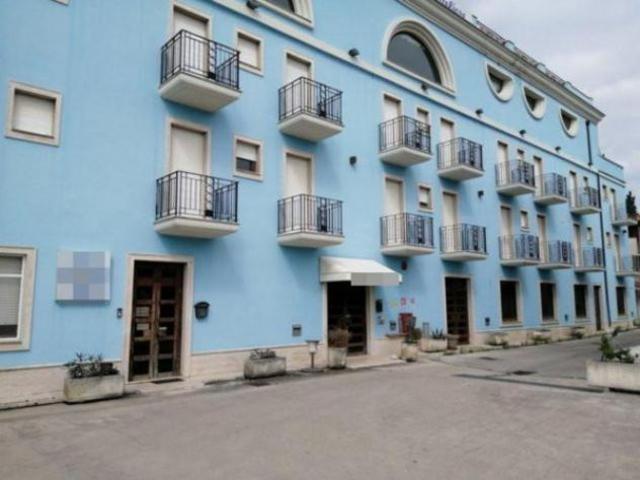 Locale Commerciale in vendita a Marche, Ascoli Piceno