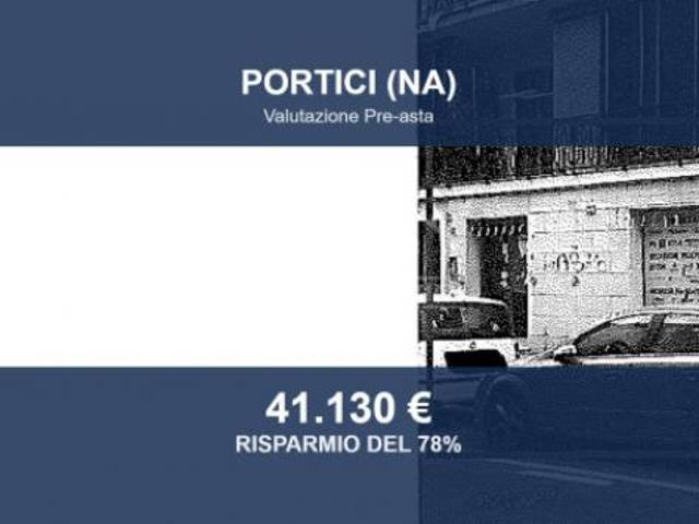 Locale Commerciale in vendita a Portici, Campania