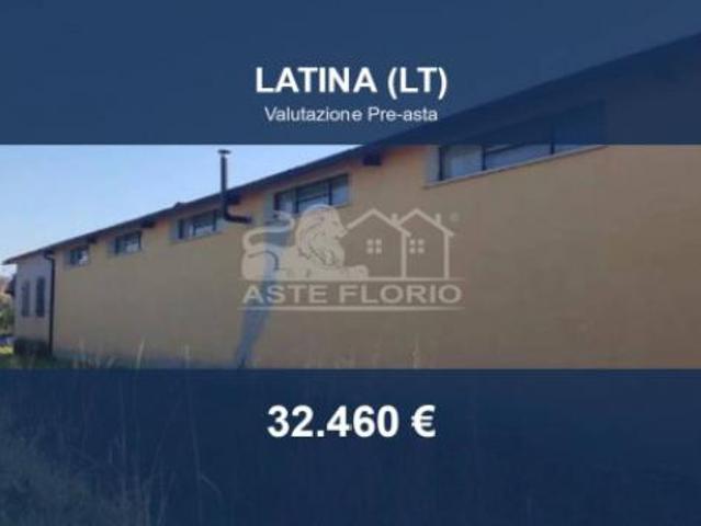 Capannone in vendita a Latina