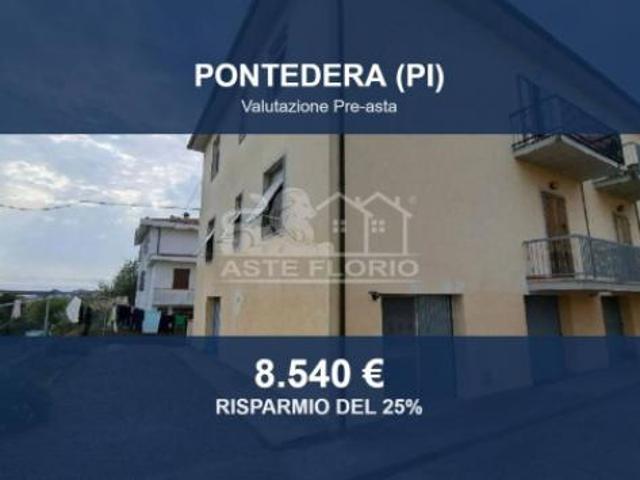 Box in vendita a Pontedera, Toscana
