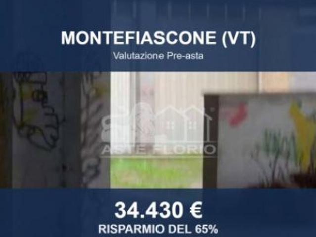 Box in vendita a Montefiascone, Lazio