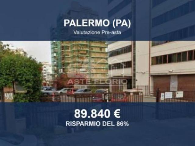 Capannone in vendita a Palermo, Sicilia