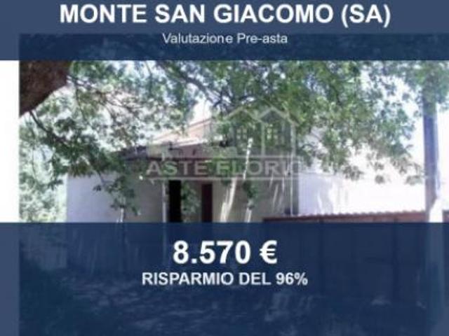 Capannone in vendita a Monte San Giacomo, Salerno