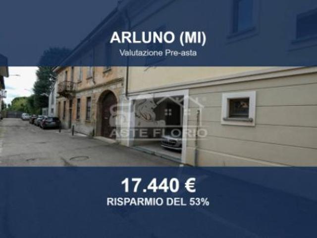 Box in vendita a Arluno, Lombardia