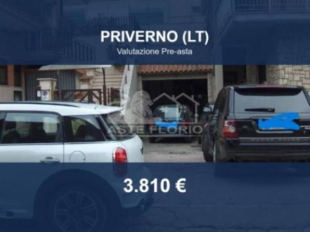 Box in vendita a Priverno, Lazio