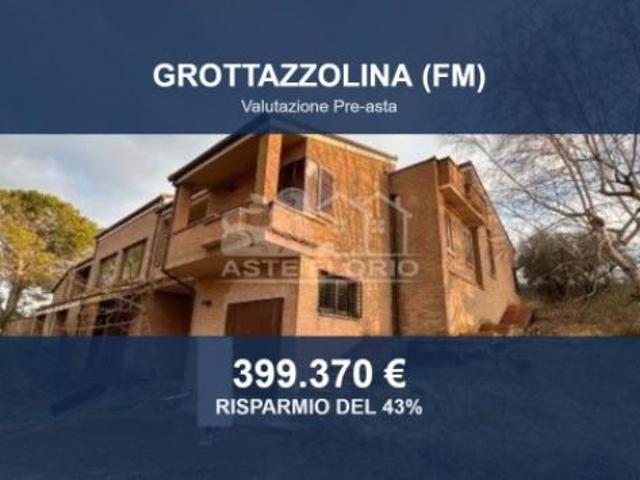 Villa Indipendente in vendita a Marche, Fermo