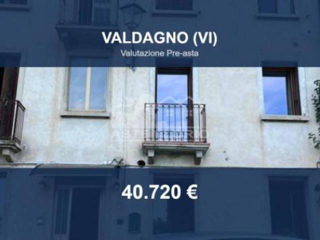 Villa Indipendente in vendita a Valdagno, Veneto