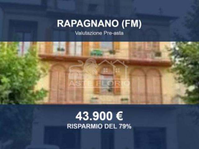 Locale Commerciale in vendita a Marche, Fermo