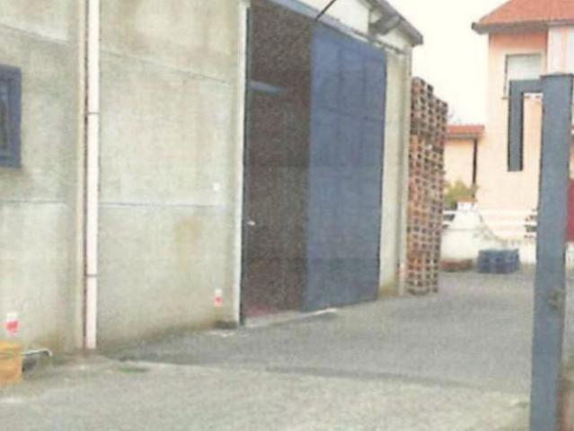 Capannone in vendita a Roccastrada, Toscana