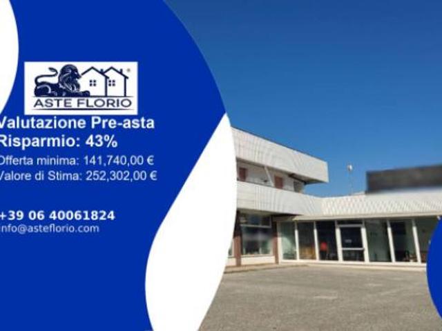 Capannone in vendita a Pozzuolo Del Friuli, Friuli-Venezia Giulia