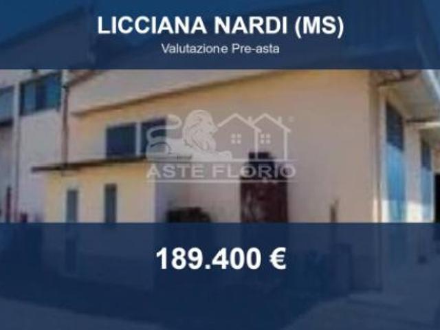 Capannone in vendita a Unione di comuni Montana Lunigiana, Licciana Nardi