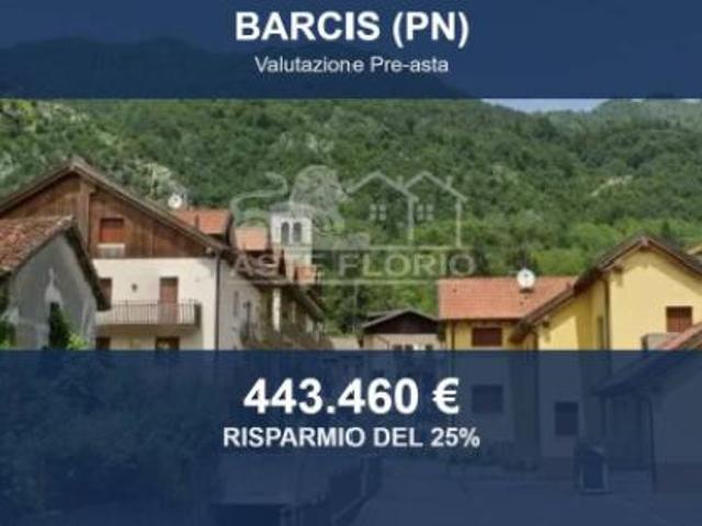 Locale Commerciale in vendita a Barcis, Friuli-Venezia Giulia