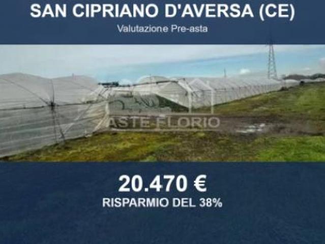 Terreno in vendita a San Cipriano d'Aversa, Caserta
