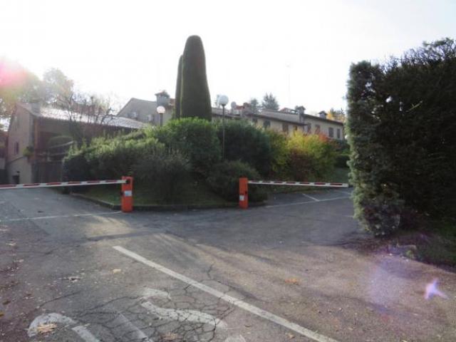 Box in vendita a Ponti Sul Mincio, Lombardia