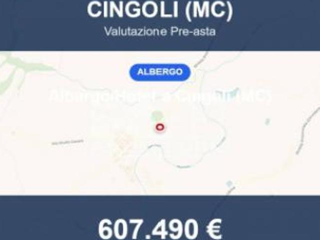 Locale Commerciale in vendita a Marche, Macerata