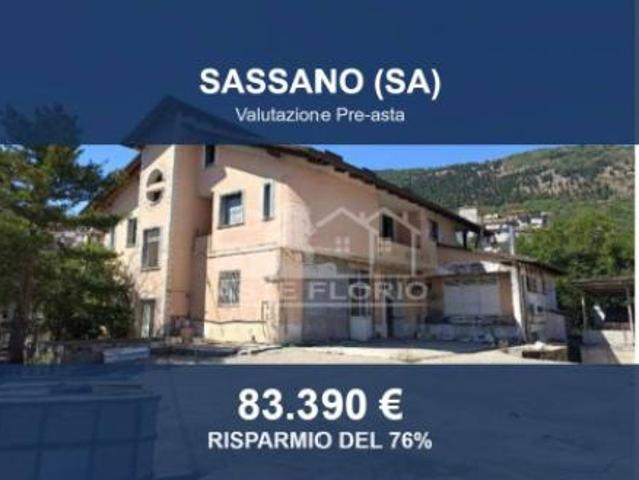 Capannone in vendita a Sassano, Salerno