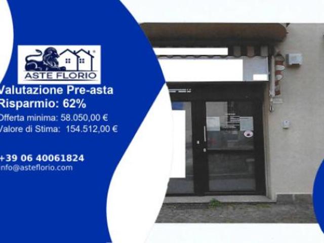 Locale Commerciale in vendita a Mandello Del Lario, Lombardia