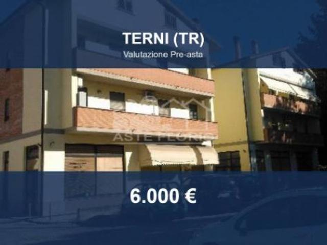 Box in vendita a Vocabolo Trevi, Terni
