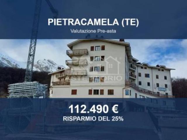 Locale Commerciale in vendita a Pietracamela, Abruzzo