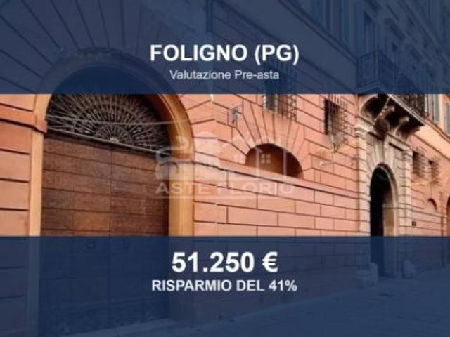 Ufficio in vendita a Foligno, Umbria