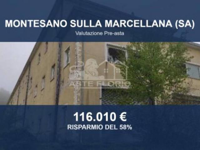 Locale Commerciale in vendita a Montesano sulla Marcellana, Salerno