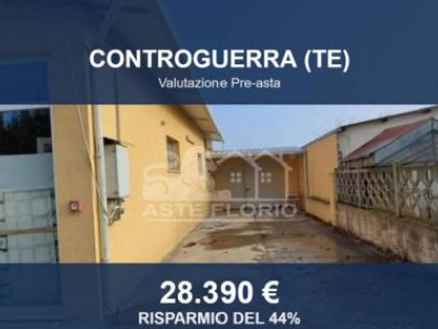 Capannone in vendita a Unione dei Comuni della Val Vibrata, Controguerra